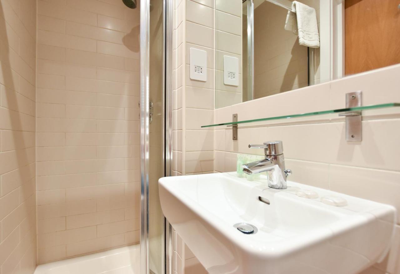 St James House Serviced Apartments By Concept Apartments Londra Esterno foto